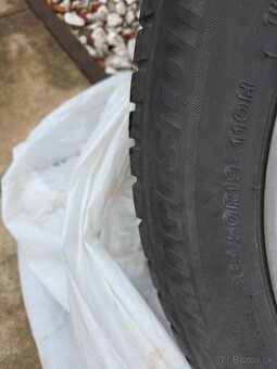BMW X5 265/50/r19 - 3