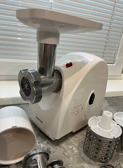 Sencor SMG 4382 mlynček na mäso, strúhač, odšťavo - 3