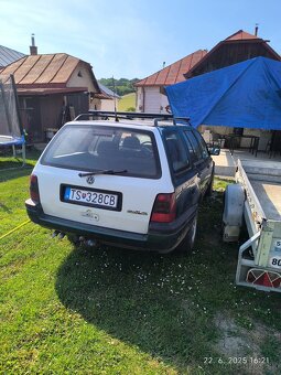 Volkswagen golf variant 1.9 TDI syncro - 3
