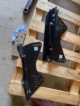 PREDAM drziaky sedaciek RECARO BMW - 3