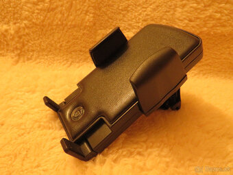 Nabíjačka a transmitter do auta - 3