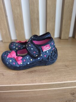 Dievčenské topánky/ papučky - 3