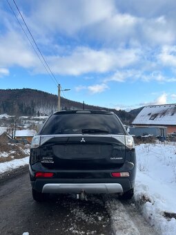 Predám Mitsubushi Outlander 2,2 diesel - 3