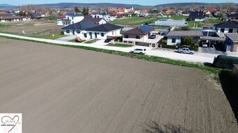 Predaj pozemku na bývanie, v Červeníku, okr. Hlohovec - 3