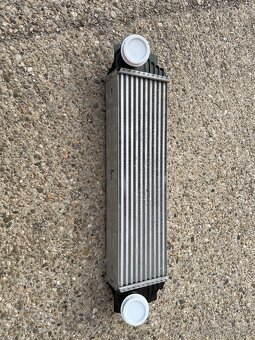 Intercooler BMW 17517805629 originál TOP STAV - 3
