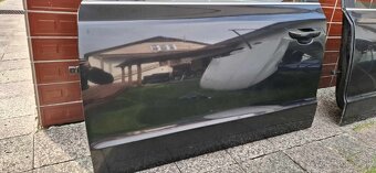 Ľavé dvere Škoda Superb 2 čierna metalíza 9910 - 3
