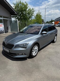 Skoda suoerb combi - 3