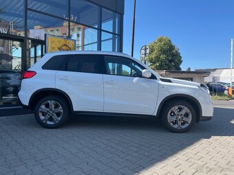 SUZUKI VITARA R.V.2018 (88Kw) AUTOMAT 1.MAJITEL TOP STAV - 3