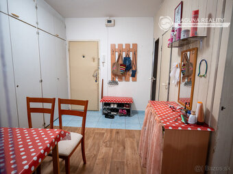 2izb. byt s balkónom - centrum mesta Krompachy - 3