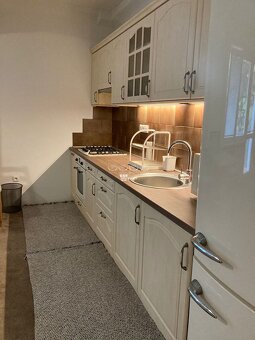 Na prenájom zrekonštruovaný, zariadený 2-izbový byt v tichej - 3