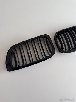 Čierne grilly bmw e46 - 3
