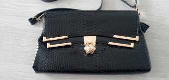 Elegantná čierna kabelka - 3