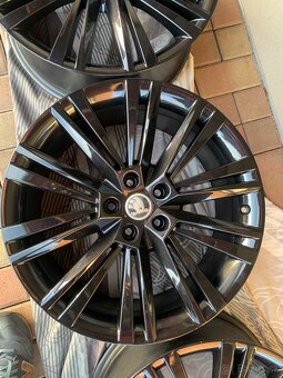 Originál ALU ŠKODA SUPERB 3 CANOPUS BLACK - 3