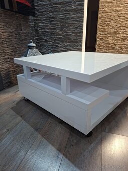 Konferenčný stolík - 3