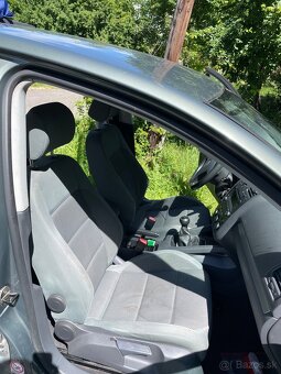 Volkswagen Golf - 3