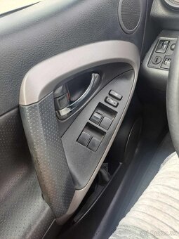Toyota Rav 4 12/2007 - 3