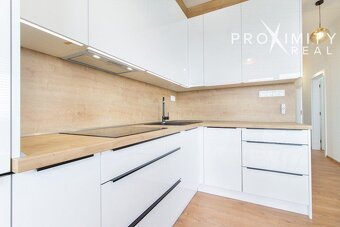 Na prenájom 3 izbový byt s priestrannou 27m2 terasou - 3