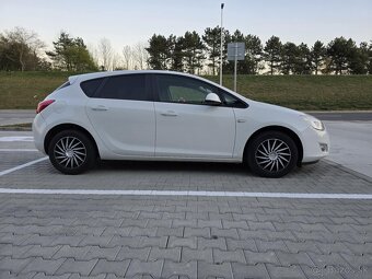 Opel Astra J - 3