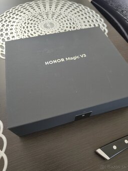 Predám Honor Magic V3 12/512gb nový - 3