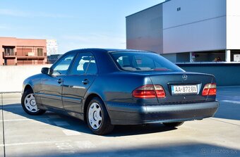 Mercedes-Benz E-Class W210 200 CDI - 3