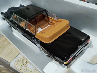 1:18 Mercedes - 3