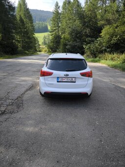 Kia ceed sw - 3