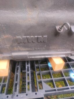 motor MWM   6.  208 - 3