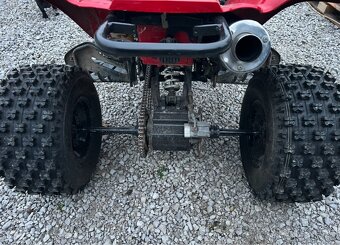 Štvorkolka Yamaha raptor 660 - 3