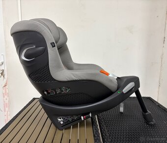 Rotačná autosedačka Cybex Sirona Gi i-size + základňa - 3