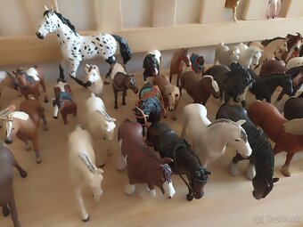 SCHLEICH - 3
