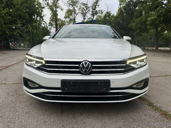 Volkswagen Passat Variant 2.0 TDI EVO Elegance DSG - 3
