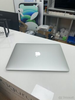 Apple MacBook Air 13inch M1 8/256GB Silver - 3
