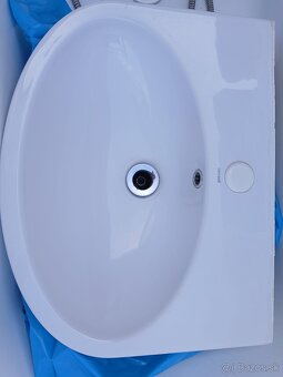 Laminátová vaňa, umývadlo,bateria - 3