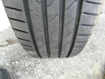 215/55 R17 - 3