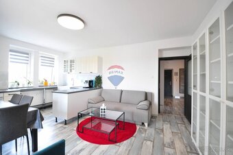 PREDAJ, 3-izb. byt, centrum mesta, 80 m2, Ul. Štefánikova - 3
