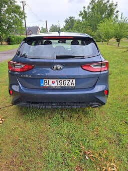 Kia Ceed 1,6 crdi Silver +, V zaruke - 3