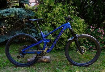 Trek Slash 8 - 2023 - 3