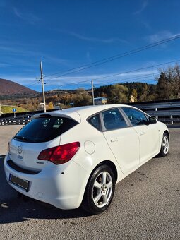 OPEL ASTRA 1.3CDTI 70KW ECOFLEX M5 2011 NOVÉ KÚPENÉ NA SK - 3