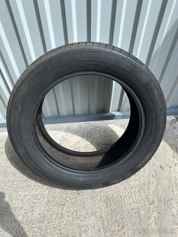 Rozmer:215/55 R18 - 3
