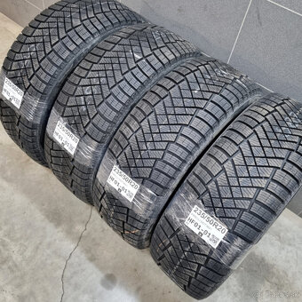 Zimné pneumatiky 235/50 R20 PIRELLI - 3