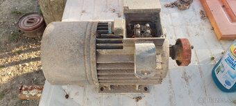 ELEKTROMOTOR MEZ 1.1KW 220V - 3