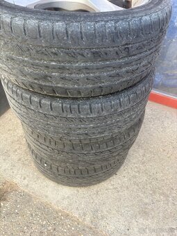 205/45R16 - 3
