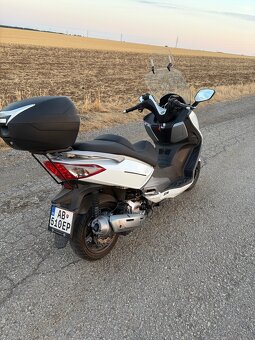 Predám skúter SYM GTS 125 - 3