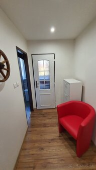 2 izbový tehlový byt na prenájom - centrum - Janouškova - 3