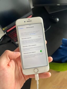 iPhone 7 32 GB Gold - 3