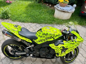 yamaha r1 big bang - 3