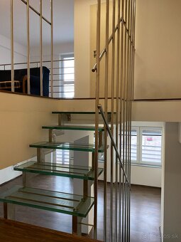 Atraktívna mezonetová kancelária v centre pri Auparku - 3
