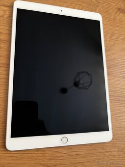 Apple iPad 3rd gen. (2019) 64GB - 3
