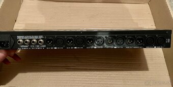 Behringer Ultralink Pro MX882 - 3