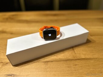 Apple Watch 5 | 44mm - 3